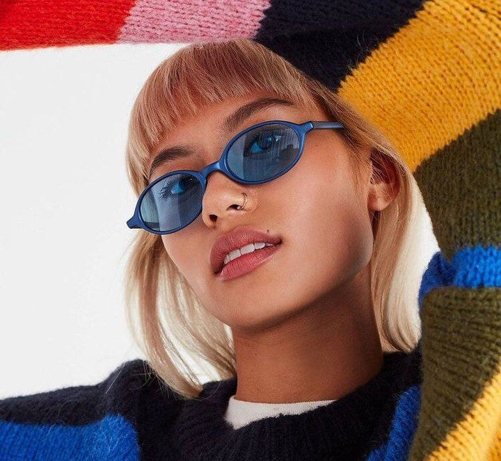 Óculos de Sol Colorido: Estilo Vibrante e Proteção para Seus Olhos